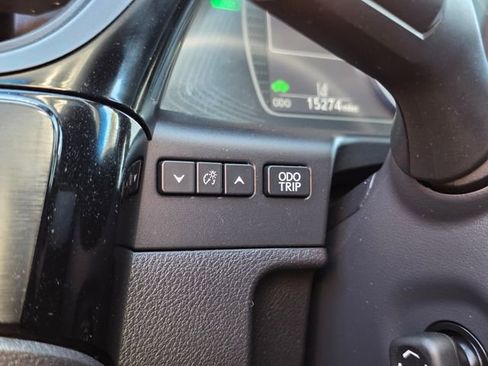 Used 2024 Lexus ES 300h w/ Premium Package image 37