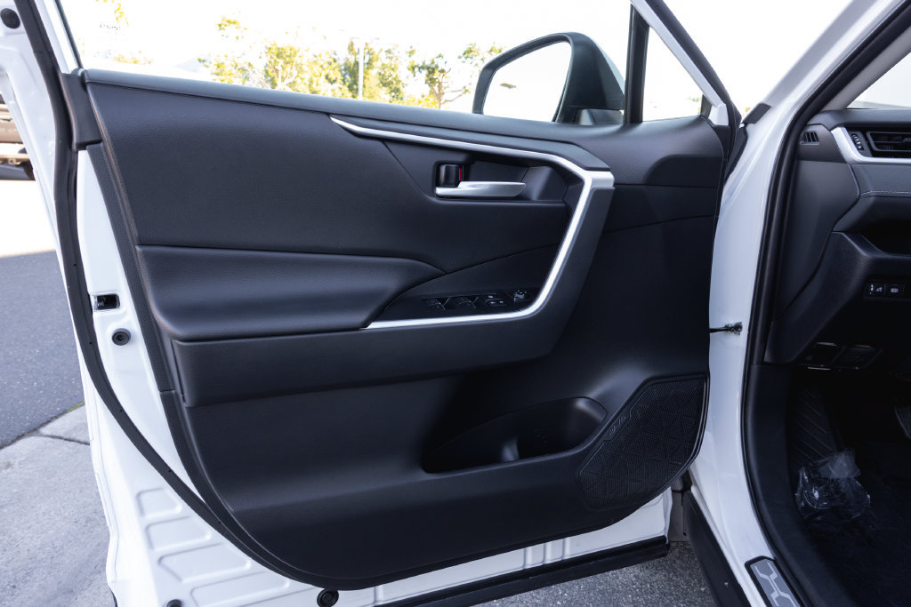 Certified 2024 Toyota RAV4 XLE w/ Convenience Package FWD image 13