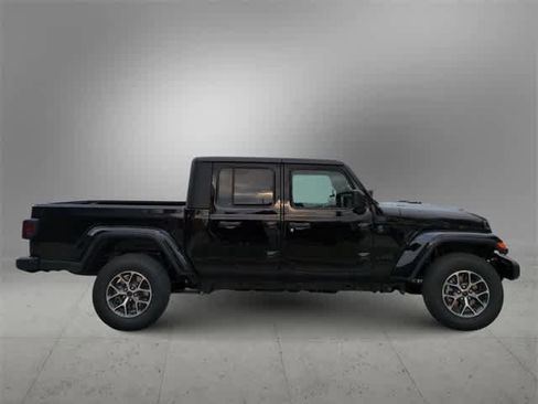 New 2025 Jeep Gladiator Sport image 9