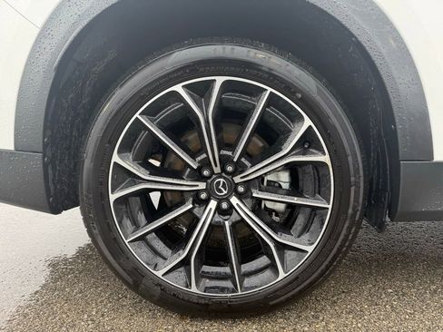 Used 2025 MAZDA CX-70 Plug-In Hybrid w/ Premium Pkg image 16