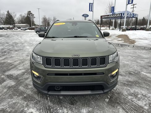 Used 2021 Jeep Compass Latitude w/ Driver Assistance Group image 8