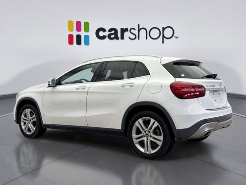 Used 2020 Mercedes-Benz GLA 250 4MATIC image 3