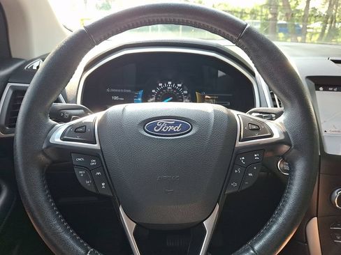 Used 2019 Ford Edge SEL w/ Equipment Group 201A AWD/4WD image 19