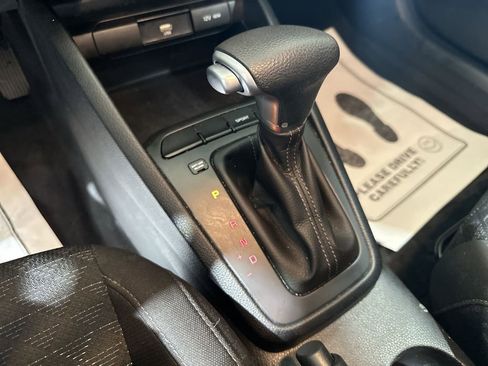 Used 2022 Kia Rio S image 20
