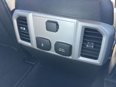 Used 2021 Ford F350 Lariat w/ Chrome Package image 18