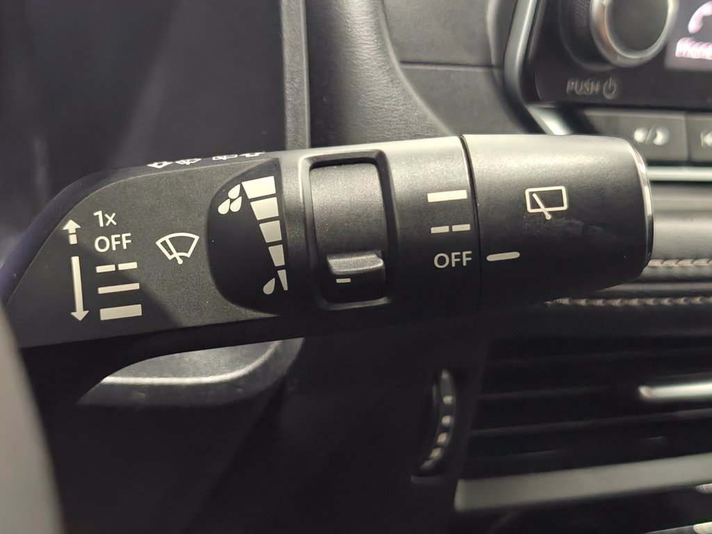 Used 2021 Nissan Rogue S AWD/4WD image 39