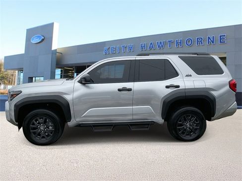 Used 2025 Toyota 4Runner SR5 image 4