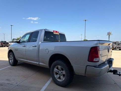 Used 2017 RAM 1500 Classic SLT AWD/4WD image 4