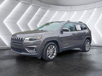 Used 2019 Jeep Cherokee Latitude Plus w/ Cold Weather Group