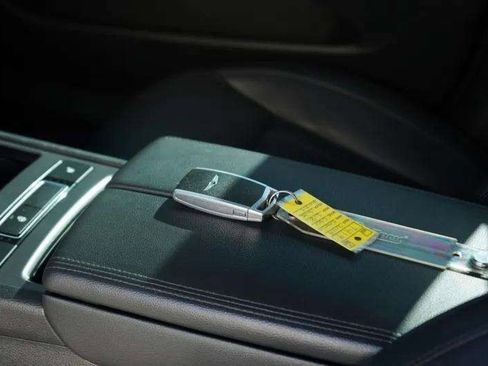 Used 2019 Genesis G80 3.8 image 29