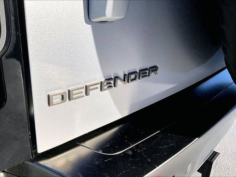 Certified 2024 Land Rover Defender 130 X image 22