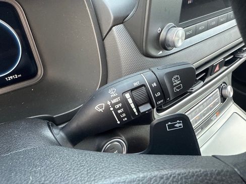 Used 2023 Hyundai Kona SE w/ Cargo Package image 35