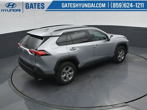 Used 2025 Toyota RAV4 XLE AWD/4WD image 44