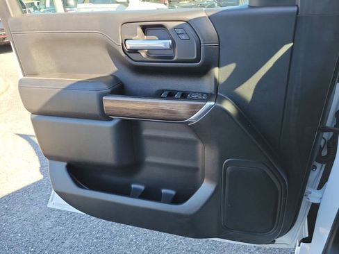 Certified 2022 Chevrolet Silverado 1500 RST image 20