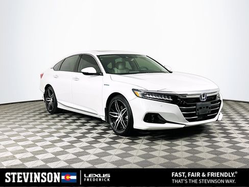 Used 2022 Honda Accord Touring image 1