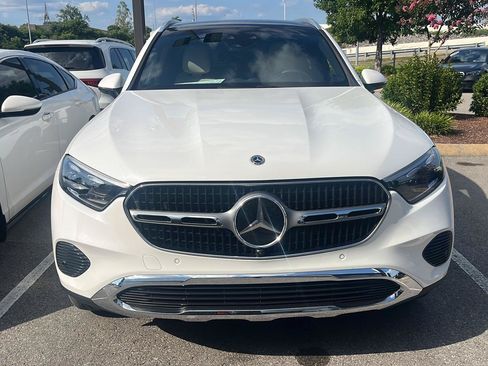 Certified 2024 Mercedes-Benz GLC 300 image 2