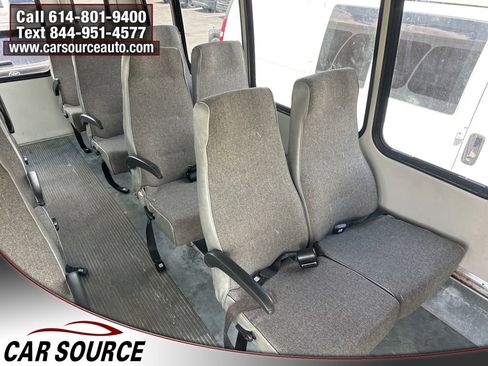 Used 2008 Ford E-350 and Econoline 350 Super Duty RWD image 10