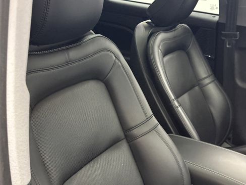 Certified 2021 Lincoln Corsair AWD w/ Premium Package image 8