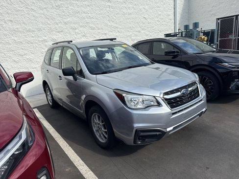 Used 2018 Subaru Forester 2.5i AWD/4WD image 39