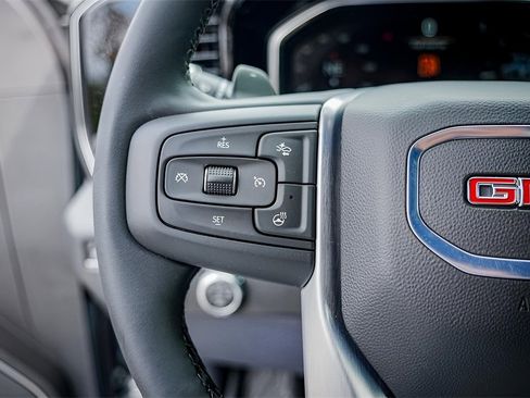 New 2026 GMC Sierra 1500 SLT image 15