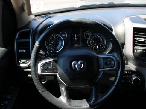 Used 2019 RAM 1500 Tradesman AWD/4WD image 10
