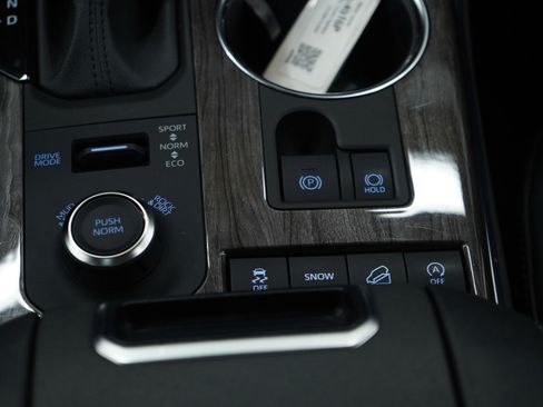 Used 2021 Toyota Highlander Platinum image 21