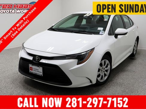 Certified 2024 Toyota Corolla LE image 1