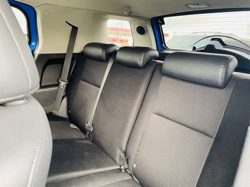 Used 2007 Toyota FJ Cruiser Base image 24