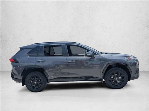 Certified 2025 Toyota RAV4 SE w/ Convenience Package AWD/4WD image 4