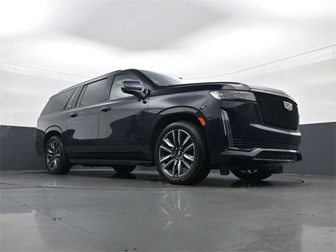 Used 2021 Cadillac Escalade ESV Sport Platinum image 24