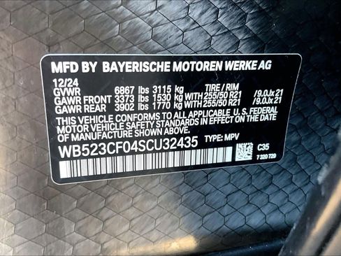 Used 2025 BMW iX xDrive50 w/ Convenience Package image 32