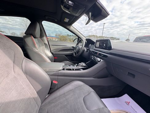 Used 2021 Hyundai Sonata N Line image 11