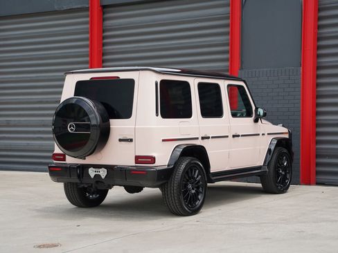 Used 2021 Mercedes-Benz G 550 w/ Exclusive Interior Package image 52