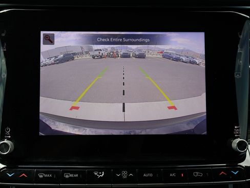 Used 2022 Jeep Wagoneer Series III w/ Premium Group I AWD/4WD image 19