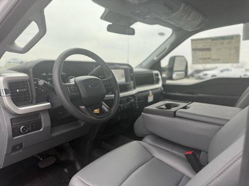 New 2025 Ford F250 XL w/ 360-Degree Camera Package image 16
