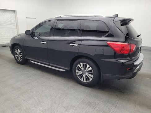 Used 2020 Nissan Pathfinder S image 3