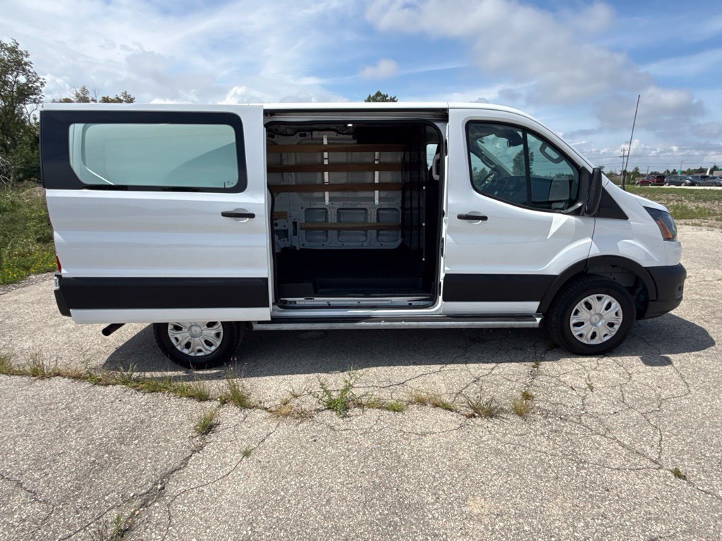Used 2025 Ford Transit 250 Low Roof w/ Exterior Upgrade Package RWD image 16