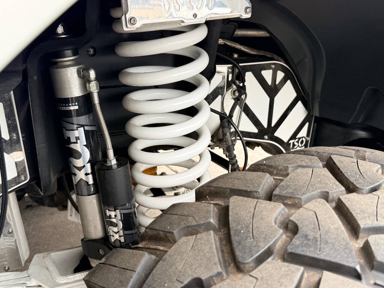 Used 2022 Ford F450 Platinum w/ FX4 Off-Road Package AWD/4WD image 16