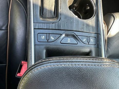 Used 2017 Chevrolet Impala Premier w/ Enhanced Convenience Package FWD image 18