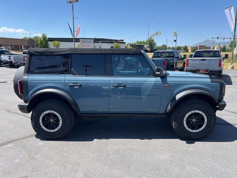 Used 2022 Ford Bronco Badlands w/ Sasquatch Package AWD/4WD image 7