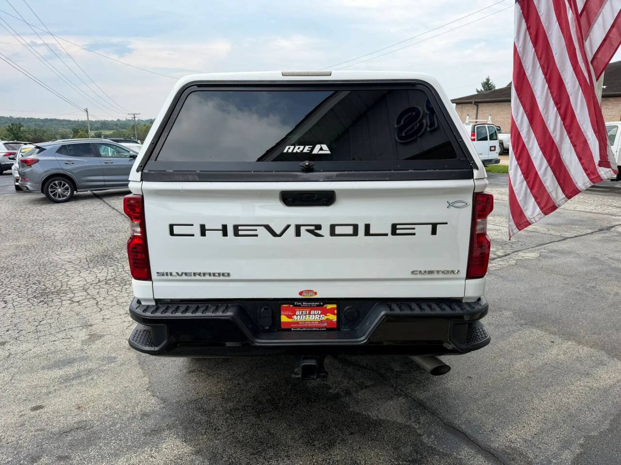 Used 2022 Chevrolet Silverado 2500 Custom w/ Custom Value Package AWD/4WD image 4