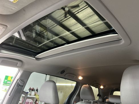 Used 2018 Toyota Sienna XLE Premium image 20