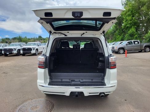 Used 2018 Toyota 4Runner Limited AWD/4WD image 29