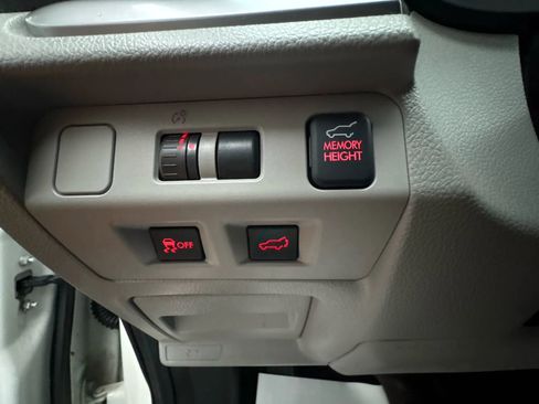 Used 2015 Subaru Forester 2.5i Touring w/ Eyesight & Navigation System image 13