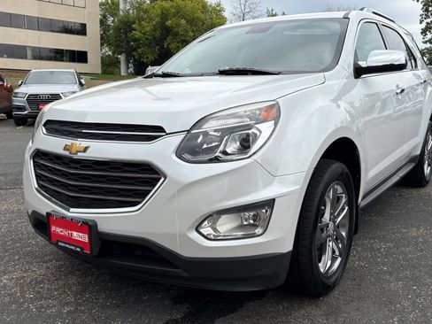 Used 2017 Chevrolet Equinox Premier w/ Enhanced Convenience Package AWD/4WD image 16