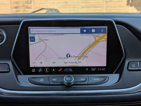 Used 2019 Chevrolet Blazer Premier w/ Driver Confidence II Package image 17