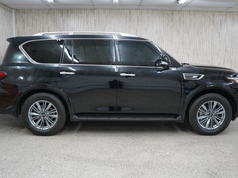 Used 2022 INFINITI QX80 Luxe w/ Cargo Package image 6