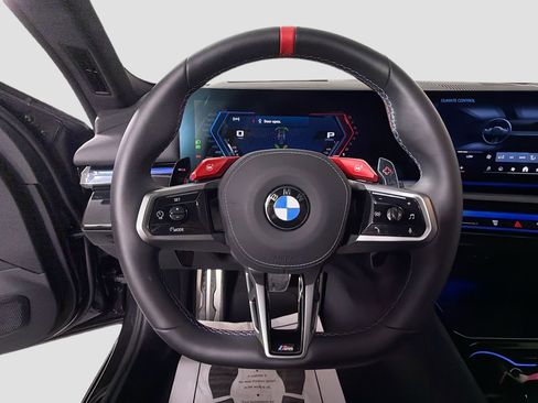 Used 2025 BMW M5 Touring image 12