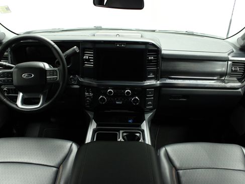 Used 2025 Ford F250 Lariat image 21