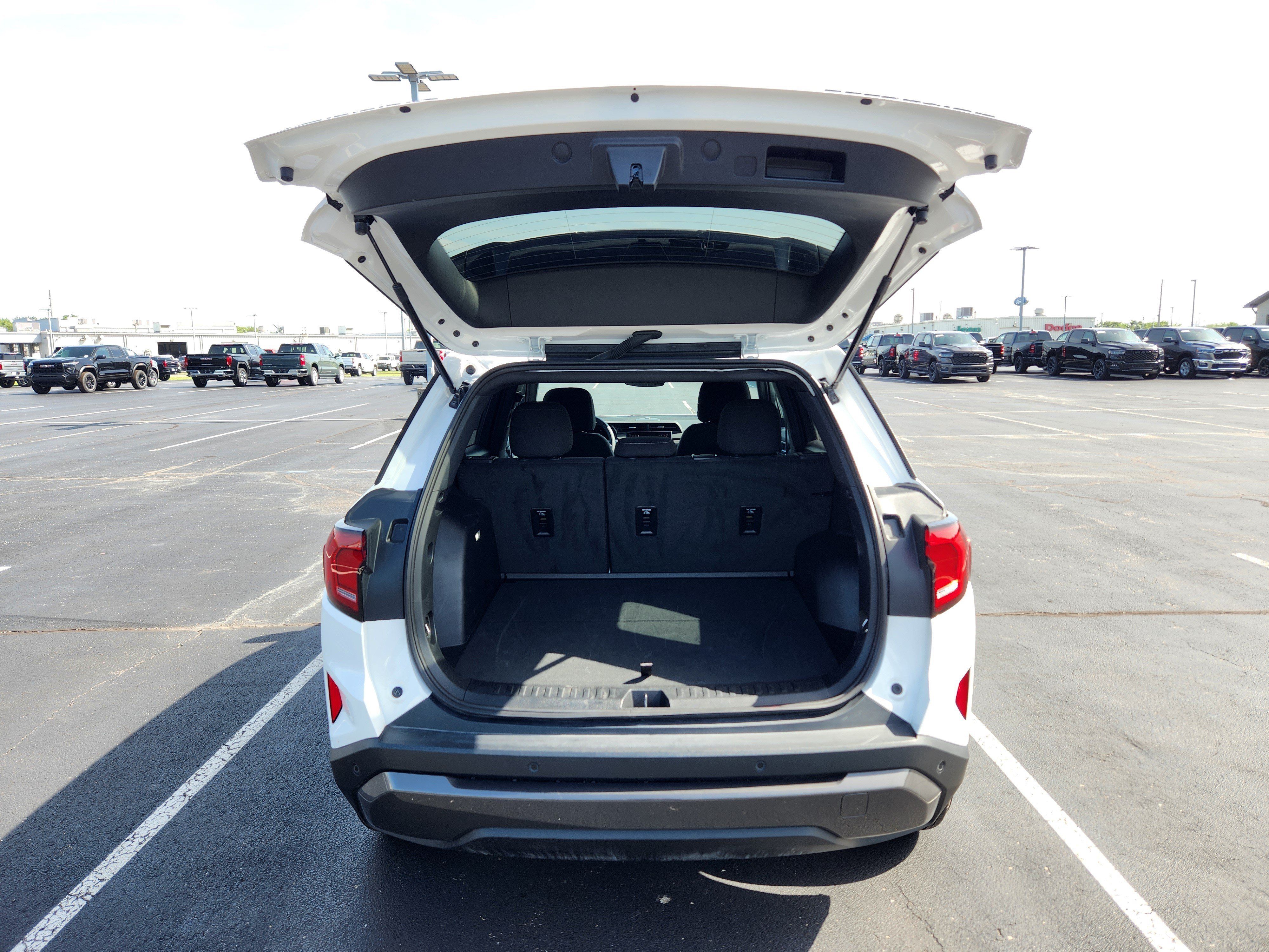Used 2026 GMC Terrain Elevation FWD image 10